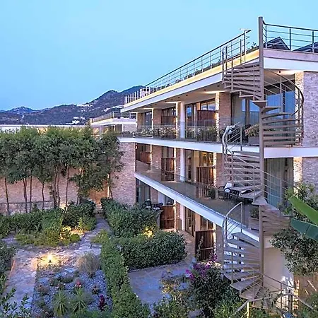Ξενοδοχείο Spektr Boutique 3*